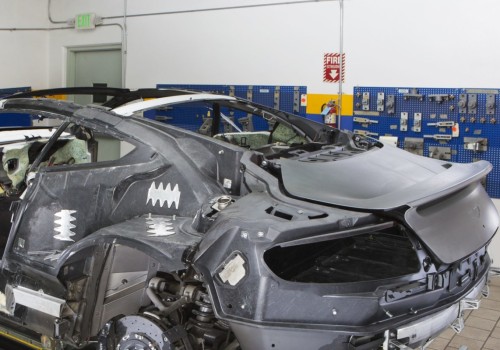 Finding Reliable Auto Body Garages in Thousand Oaks